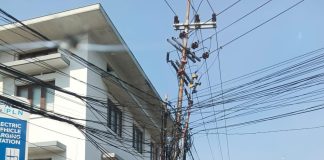 KONTRADIKSI SPKLU KLOJEN MALANG: PLANG “HIJAU” LAWAN KABEL “HITAM”