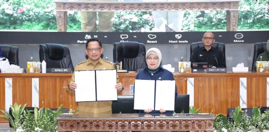 Mendagri Teken SEB dengan Kepala BPS, Minta Pemda Dukung Sensus Ekonomi 2026