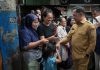 Cek Langsung Penerima BSPS di Jakbar, Mendagri Dorong Pemda Perluas Dukungan Bedah Rumah Melalui APBD
