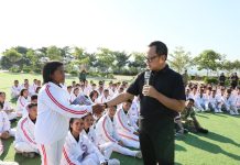 Wamendagri Bima Arya Dorong Mahasiswa Poltek Unhan NTT Miliki Visi dan Disiplin sebagai Bekal Masa Depan