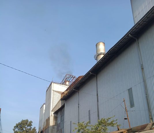 ASAP HITAM PG KEBONAGUNG PAKISAJI DIKELUHKAN WARGA, DLH MALANG DIMINTA TURUN