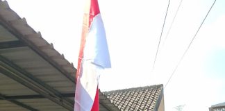 Serentak Jelang HUT RI Ke-81, Polsek Bangil Kerahkan Personel Bersama Tiga Pilar Bangkitkan Nasionalisme Lewat Gerakan Bendera Merah Putih