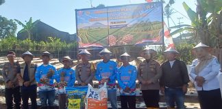 Percepat Swasembada Bawang Putih, Polres Pasuruan Gelar Penanaman Serentak di Tlogosari