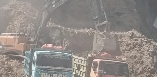 DIDUGA JUAL BELI TANAH! Aktivitas Galian di Kabuh Jombang Diangkut ke Urukan di Kudu