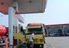Tertangkap Kamera! Truk Diduga Ganti Plat Nomor di SPBU Bio Solar Paiton Probolinggo