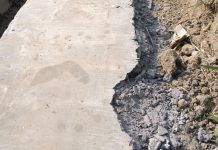 DIDUGA KORUPSI! PROYEK IRIGASI P3-TGAI 195 JUTA DI PONCOKUSUMO MALANG, 5 HARI SEBELUM SELESAI BETONNYA SUDAH REMUK DIGENGGAM