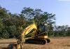 ADA EXCAVATOR DI LAHAN KADEMANGAN PAGELARAN, WARGA TANYAKAN LEGALITAS KEGIATAN