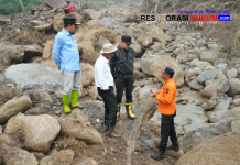 Wamendagri Bima Tinjau Banjir Bandang Solok, Pastikan Dukungan Tanggap Darurat Terpenuhi