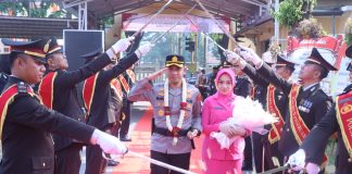 Farewell Parade Sertijab Kapolres Pasuruan, AKBP Irawan Setyono Resmi Lanjutkan Kepemimpinan
