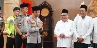 Kapolres Pasuruan Ajak Warga Jaga Kamtibmas Lewat Subuh Keliling di Masjid Cheng Hoo