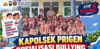 Cegah Bullying Sejak Dini, Kapolsek Prigen Gelar Sosialisasi di SDN 1 Sekarjoho